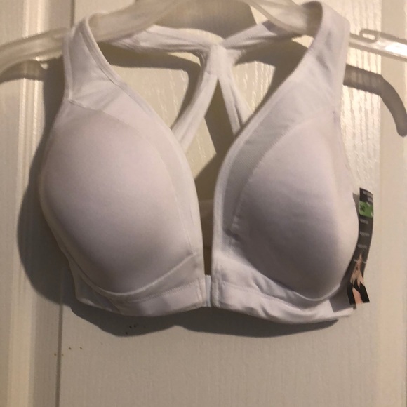 Maidenform Other - NWT Sports bra , Size 34 D . White .